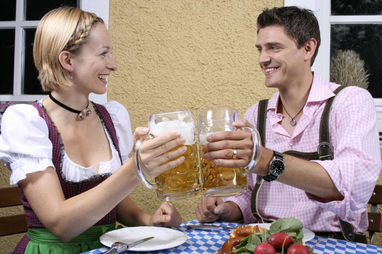 Zum Goldenen Schwanen Hotel Frankenried Ngoại thất bức ảnh